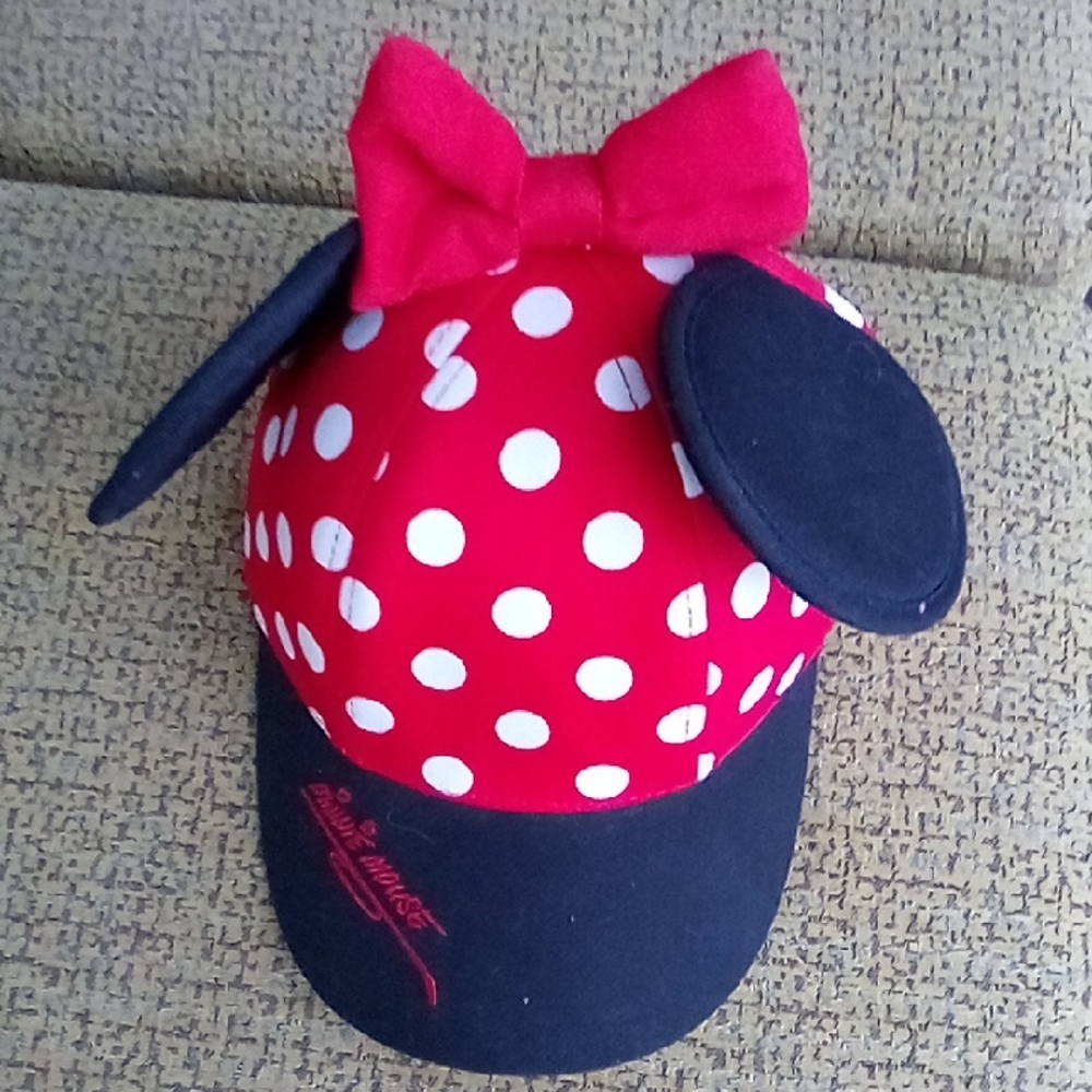 DISNE Polka Dot Minnie Mouse Style Baseball Cap with Bow and Ears SIZE 4-5 YEARS